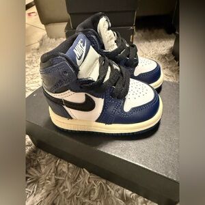 Nike Kids Navy and White High-Top Sneakers